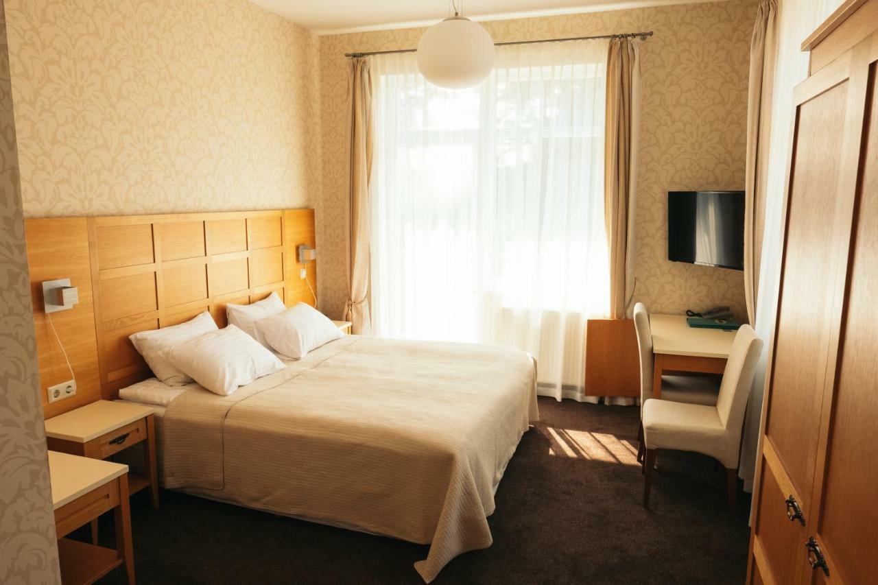 Hotel Vila Diemedis Palanga Exteriör bild