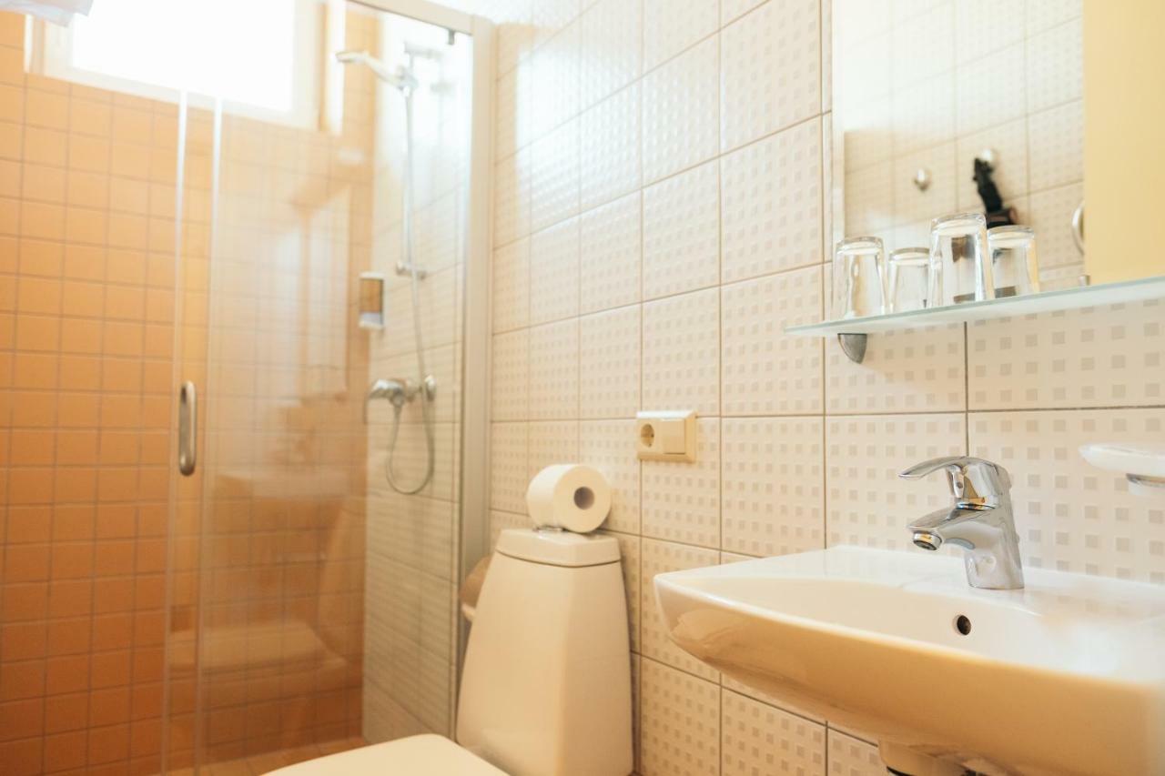 Hotel Vila Diemedis Palanga Exteriör bild