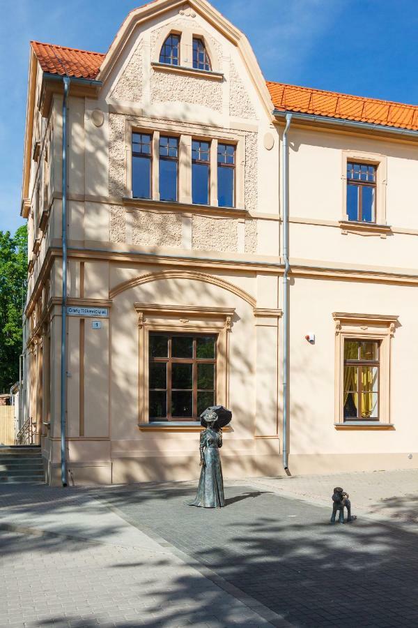 Hotel Vila Diemedis Palanga Exteriör bild
