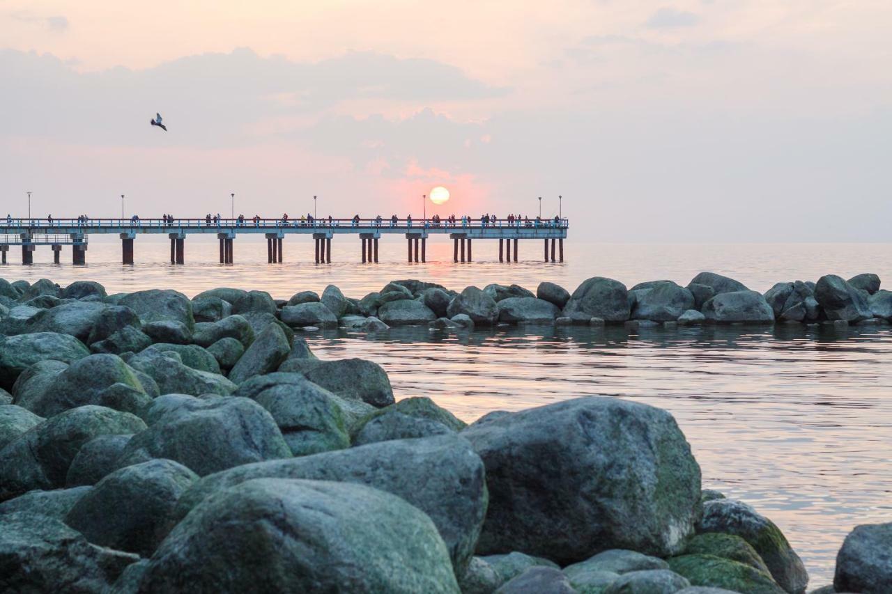 Hotel Vila Diemedis Palanga Exteriör bild